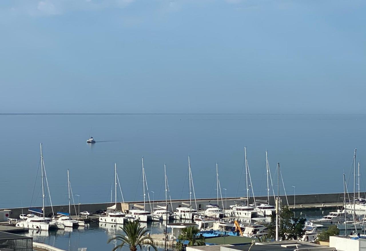 Mansfield Vue Carte Postale Terrasse Piscine Calme Port A 200M A Pied Leilighet Menton Eksteriør bilde